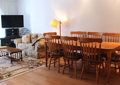 Photo 04 - Salon et Salle à manger | Living Room and Dining Room